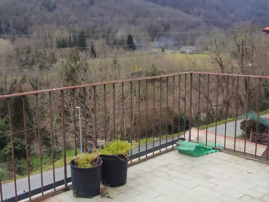 Immagine 6 di Casa trifamiliare in vendita  in Via Pian dei Ratti Pian dei Ratti-pianezza a Coreglia Ligure