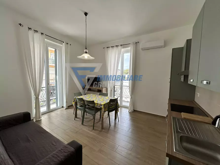 Immagine 2 di Casa trifamiliare in vendita  a Siracusa