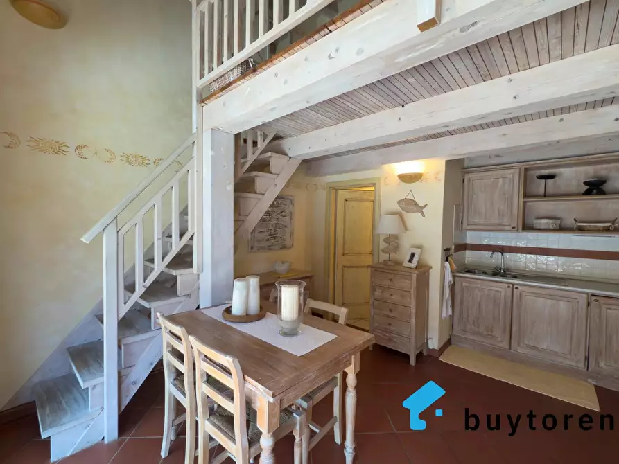 Immagine 16 di Casa trifamiliare in vendita  in Piazza Ginestre a Olbia