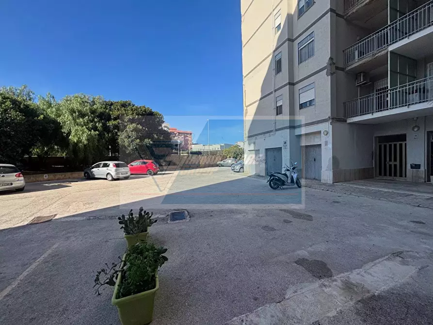 Immagine 4 di Casa trifamiliare in vendita  in Via Vincenzo Boscarino a Siracusa