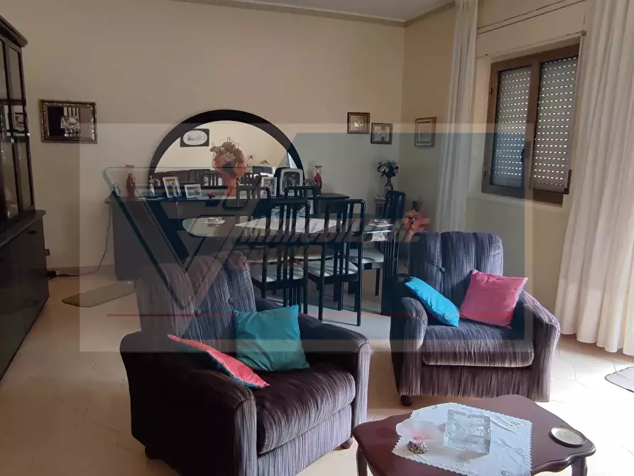 Immagine 25 di Casa trifamiliare in vendita  in Via I Maggio a Buccheri