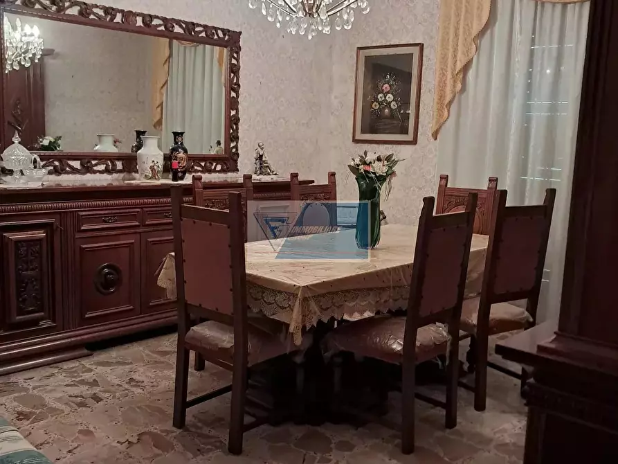 Immagine 13 di Casa trifamiliare in vendita  a Buccheri