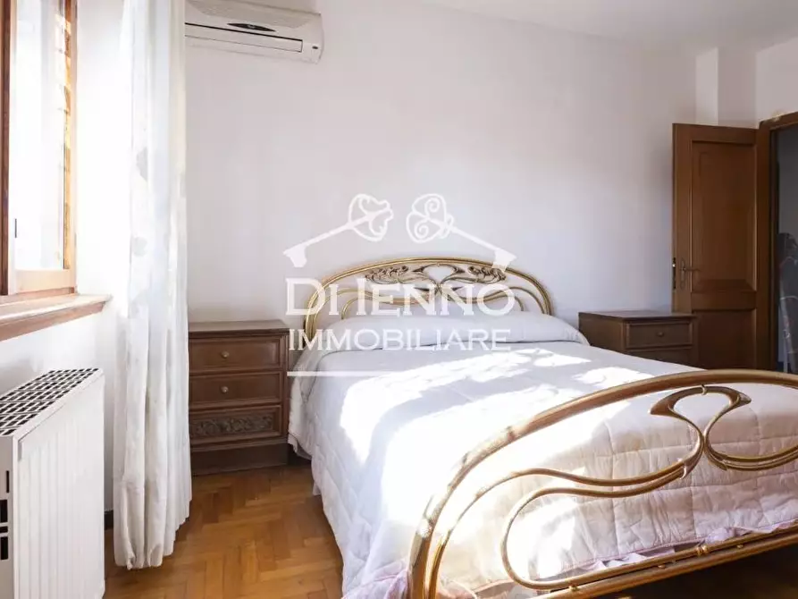 Immagine 23 di Casa trifamiliare in vendita  in Via Renato Mainardi a Roma