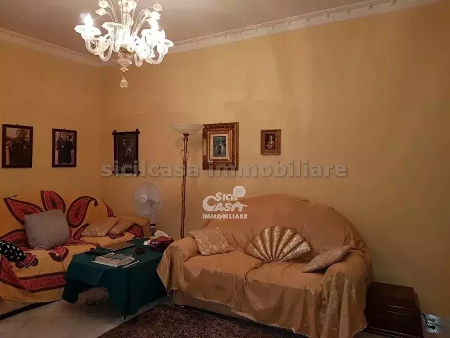 Immagine 4 di Casa trifamiliare in vendita  a Marsala