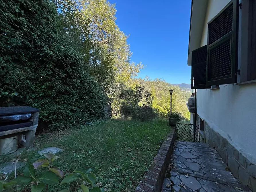 Immagine 15 di Casa trifamiliare in vendita  in Via Sotto la Croce a Rapallo
