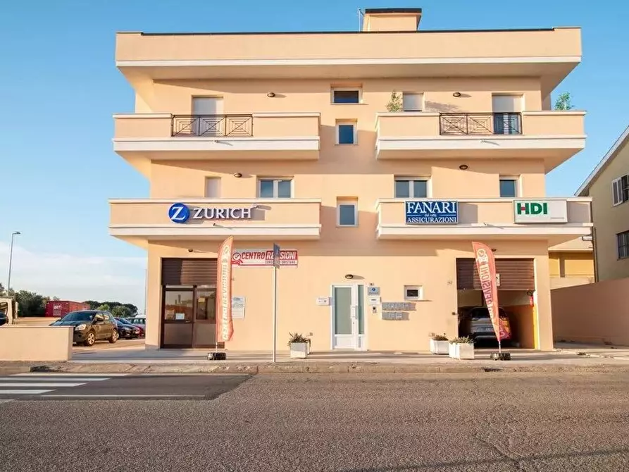 Immagine 12 di Casa trifamiliare in vendita  in Via degli Artigiani, 16 a Oristano