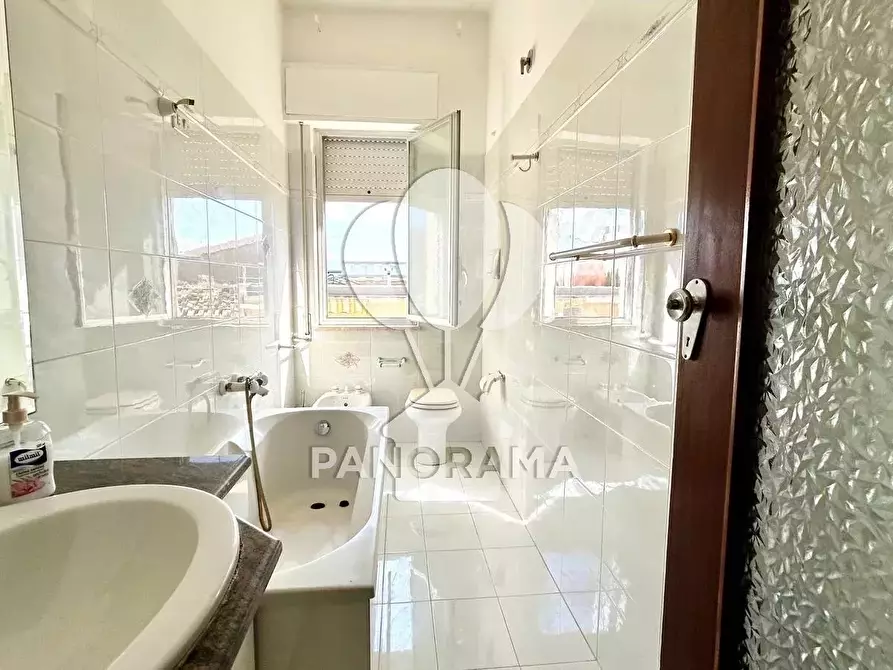 Immagine 19 di Casa trifamiliare in vendita  in Via Francesco Laurana a Alcamo