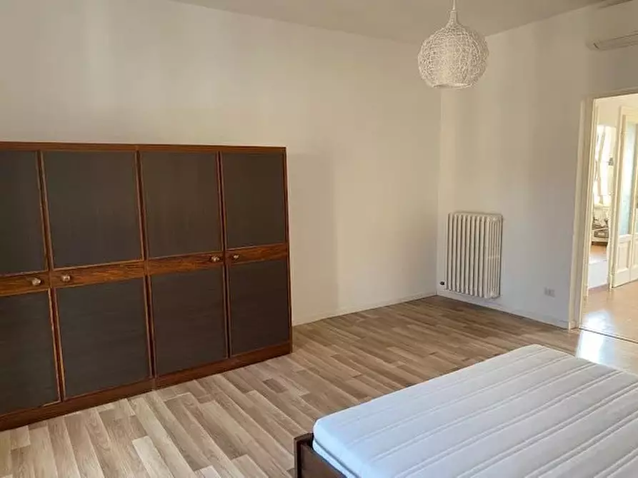 Immagine 27 di Casa trifamiliare in affitto  in Via Michelangelo Buonarroti, 6 a Milano