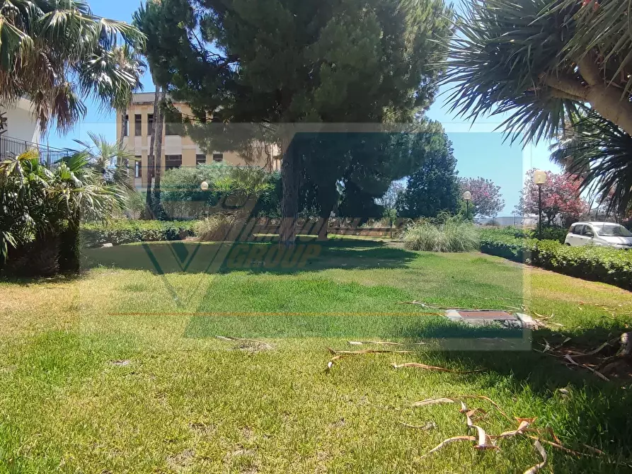 Immagine 4 di Casa trifamiliare in vendita  in Via Monte San Vito a Siracusa