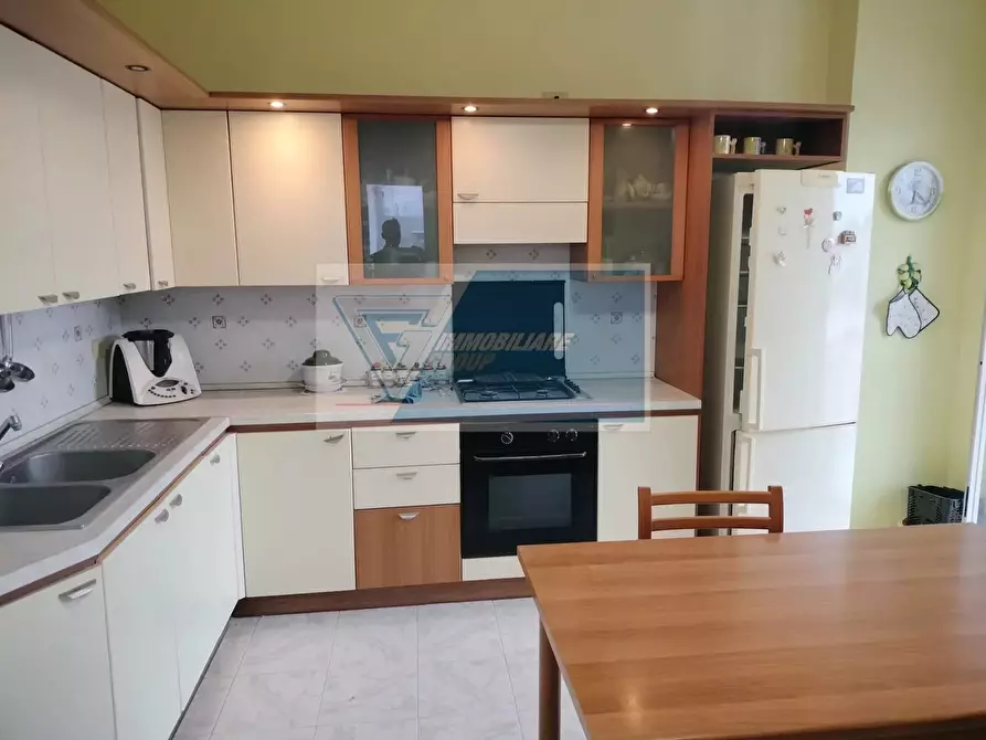 Immagine 5 di Casa trifamiliare in vendita  in Via Carso a Siracusa