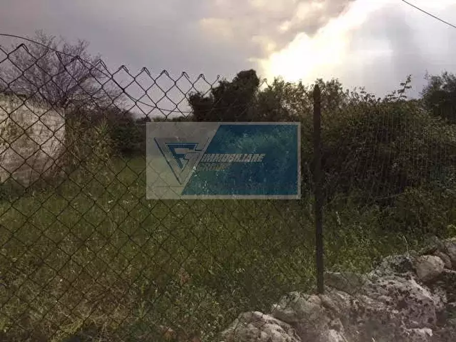 Immagine 1 di Terreno in vendita  a Siracusa