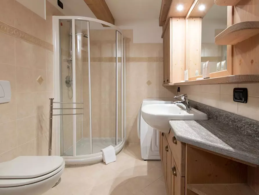 Immagine 16 di Casa trifamiliare in vendita  in Via Roma, 39 a Bormio