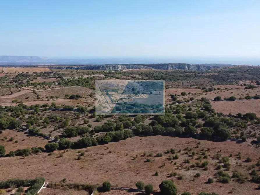 Immagine 19 di Terreno in vendita  a Avola