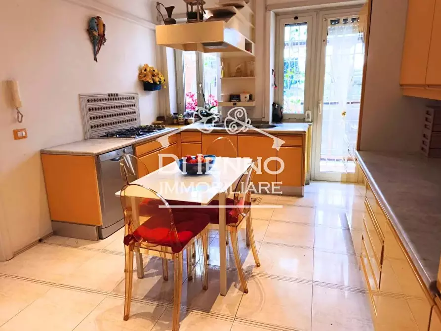 Immagine 9 di Casa trifamiliare in vendita  in Via Campodimele, 75 a Roma