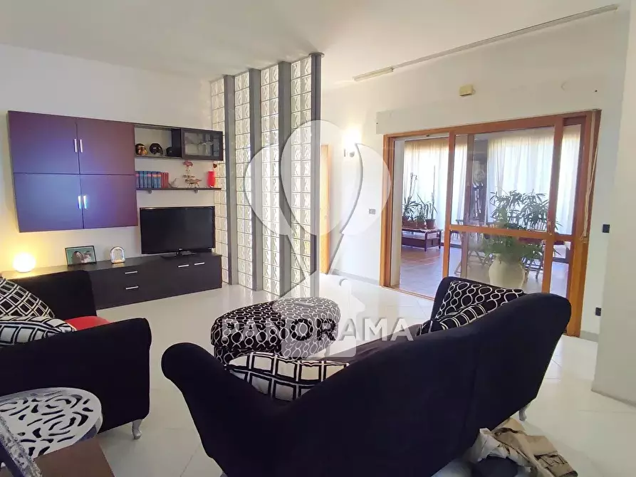 Immagine 20 di Casa trifamiliare in vendita  in Via Florio a Alcamo