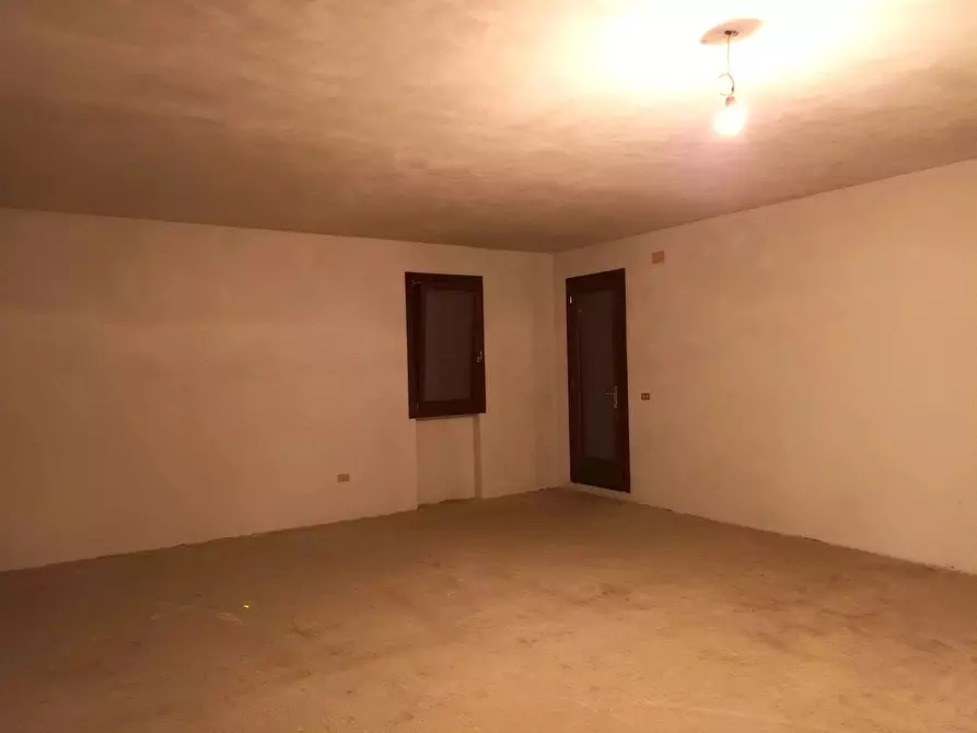 Immagine 10 di Terreno edificabile in vendita  a Sarmede