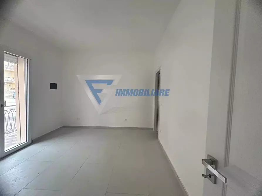 Immagine 8 di Casa trifamiliare in vendita  in via monte bianco a Siracusa