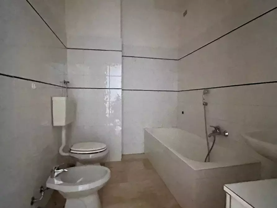 Immagine 17 di Casa trifamiliare in vendita  in Via Vittorio Veneto a Chiavari