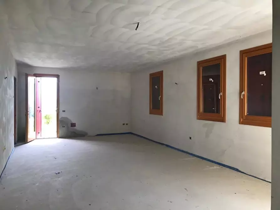 Immagine 14 di Terreno edificabile in vendita  a Conegliano
