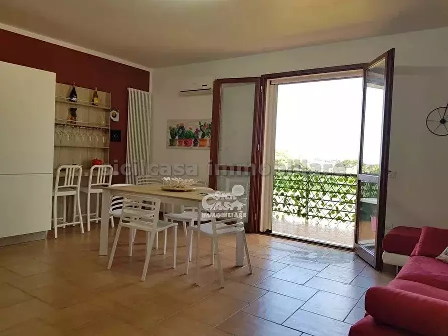 Immagine 3 di Casa trifamiliare in vendita  a Marsala