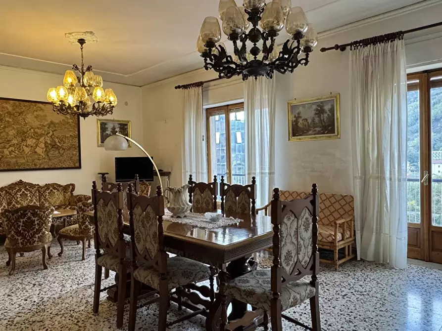 Immagine 3 di Casa trifamiliare in vendita  in Via Reggio Calabria, 13 a Cosenza