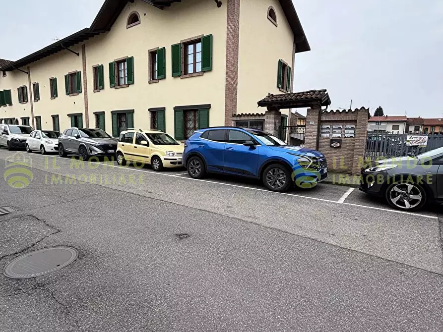 Immagine 1 di Casa trifamiliare in vendita  in Via Malpensata, 3 a Casalmaiocco