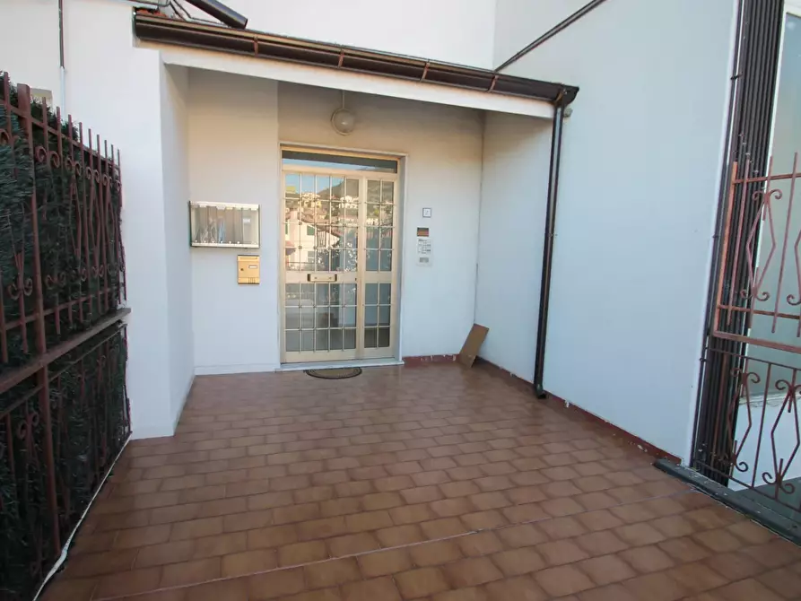 Immagine 28 di Casa trifamiliare in vendita  in Largo Sgorini, 7 a Toirano