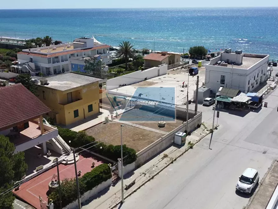 Immagine 41 di Terreno edificabile in vendita  in Via C. di Martino a Noto