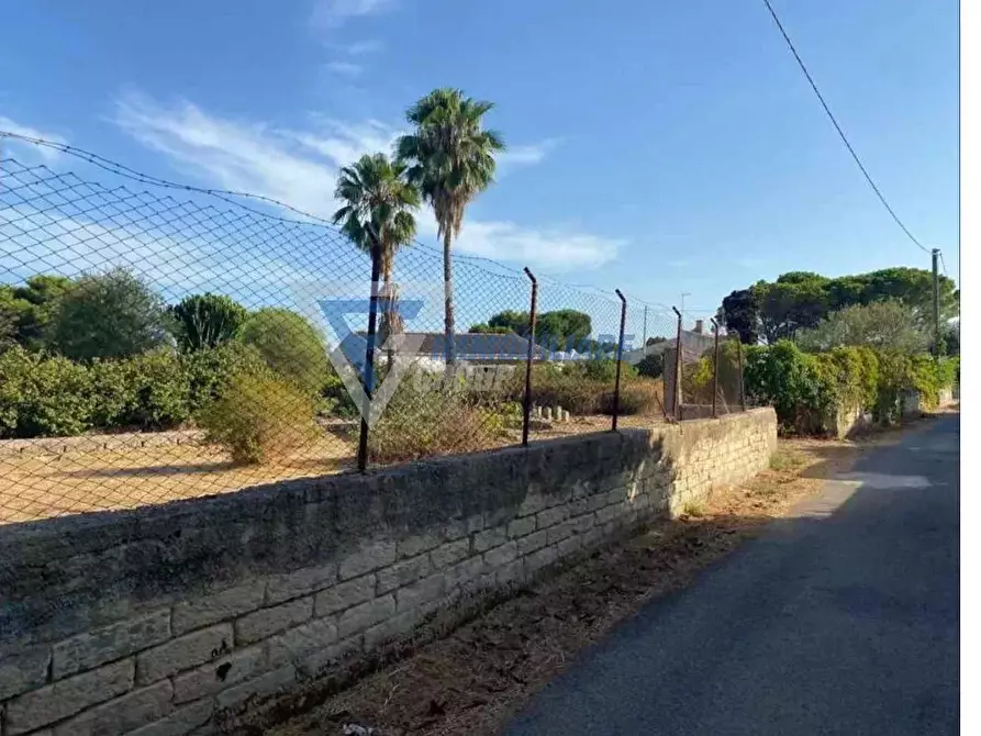 Immagine 3 di Terreno in vendita  in Via della Rondinella a Siracusa