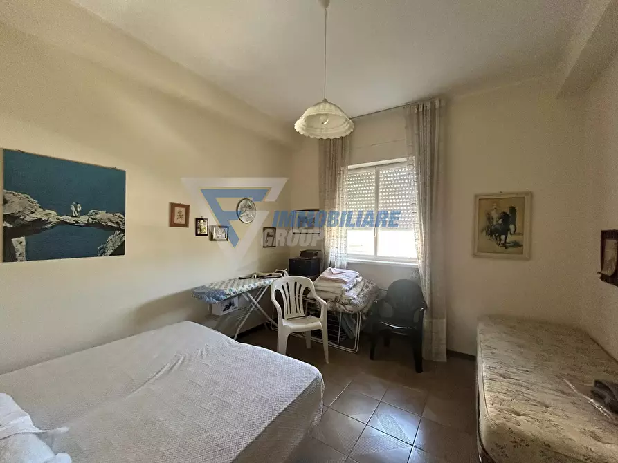 Immagine 5 di Casa trifamiliare in vendita  in Via Cassaro a Siracusa