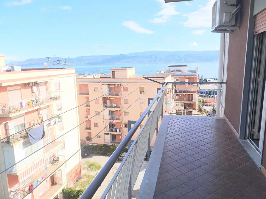 Immagine 22 di Casa trifamiliare in vendita  in Via Giorgio La Pira, 34 a Messina