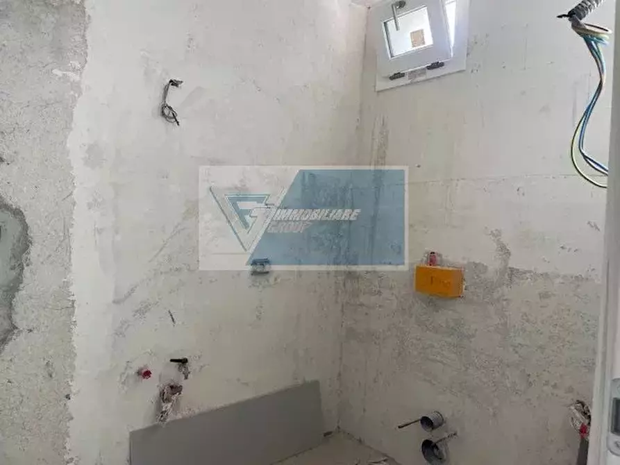 Immagine 27 di Casa trifamiliare in vendita  a Siracusa