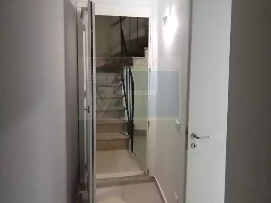 Immagine 10 di Casa trifamiliare in vendita  in Via Arizzi a Siracusa