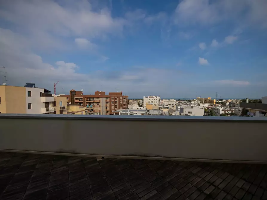 Immagine 24 di Casa trifamiliare in vendita  in Vico XX Vittorio Emanuele.19 a Bari