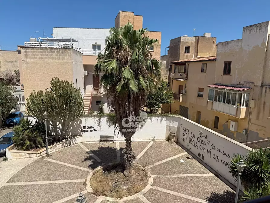 Immagine 40 di Casa trifamiliare in vendita  a Marsala
