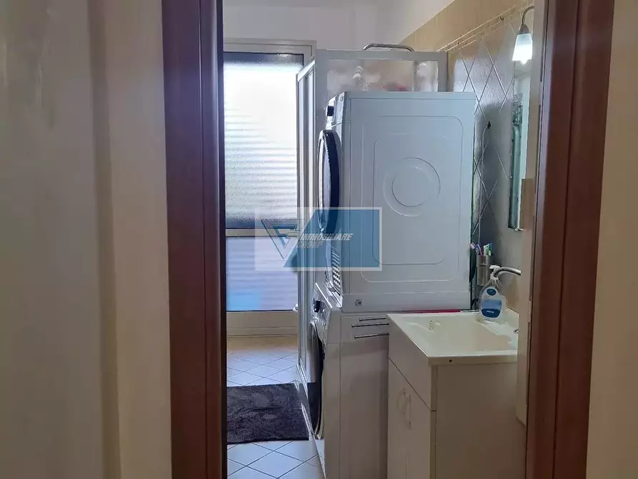 Immagine 6 di Casa trifamiliare in vendita  in Piazza Carlo Cavarra, 10 a Buccheri