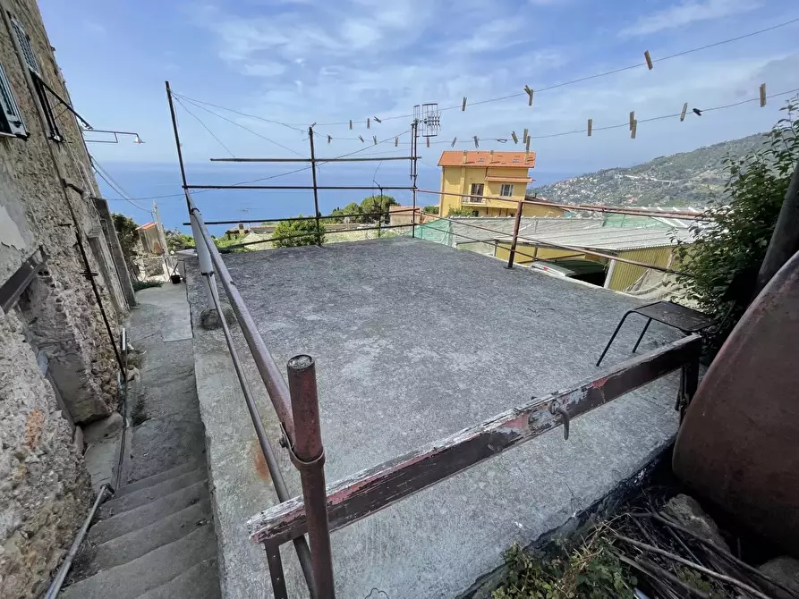 Immagine 17 di Casa trifamiliare in vendita  a Ventimiglia