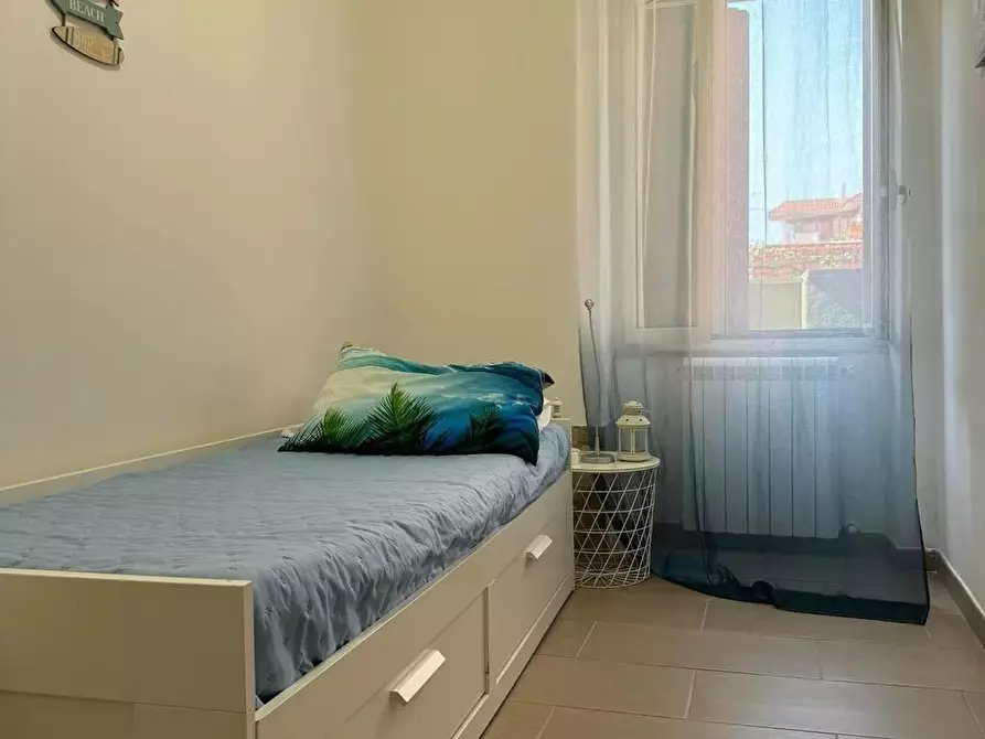 Immagine 9 di Casa trifamiliare in vendita  a Nettuno