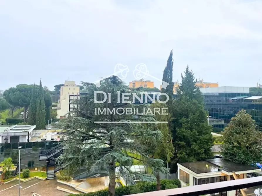 Immagine 1 di Casa trifamiliare in affitto  in Via Busto Arsizio a Roma