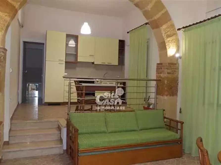 Immagine 2 di Casa trifamiliare in affitto  a Marsala