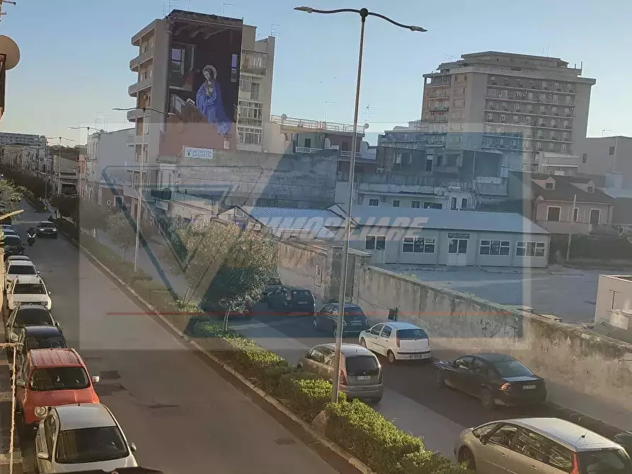 Immagine 2 di Casa trifamiliare in vendita  in Viale Luigi Cadorna a Siracusa