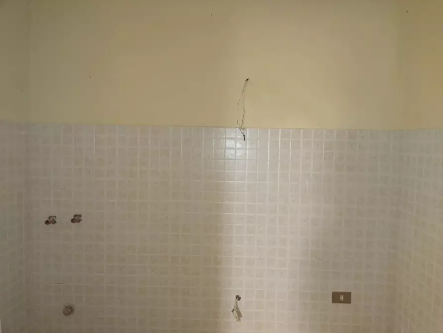 Immagine 21 di Casa trifamiliare in vendita  in Via Candore, 26 a Messina