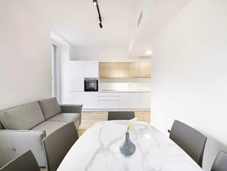 Immagine 2 di Casa trifamiliare in affitto  in Via Ravenna, 14 a Milano