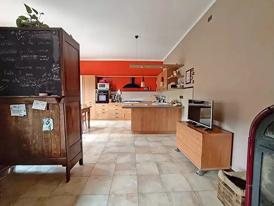 Immagine 6 di Casa trifamiliare in vendita  a Dogliani