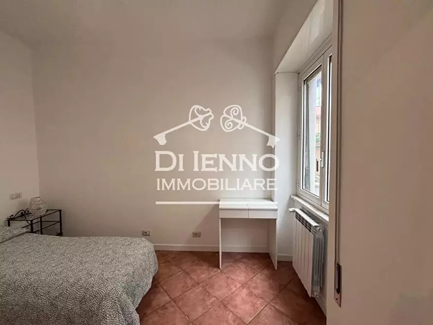 Immagine 12 di Casa trifamiliare in vendita  in Via del Trullo a Roma