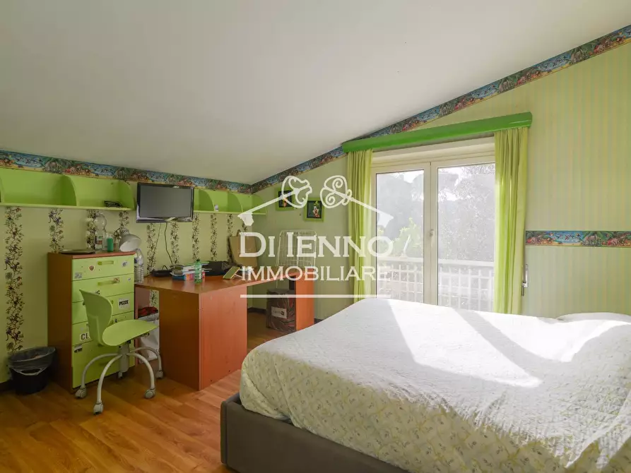 Immagine 21 di Casa trifamiliare in vendita  in Via Riserva del Bagno, 10 a Roma