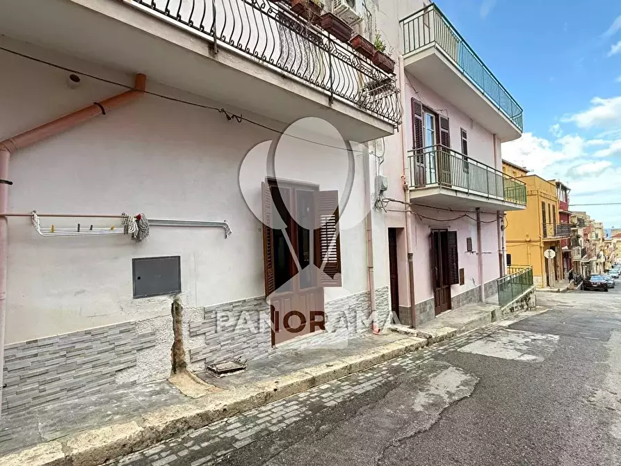 Immagine 1 di Casa trifamiliare in vendita  in Via della Regione, 61 a Balestrate