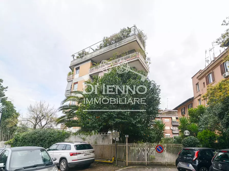 Immagine 24 di Casa trifamiliare in vendita  a Roma