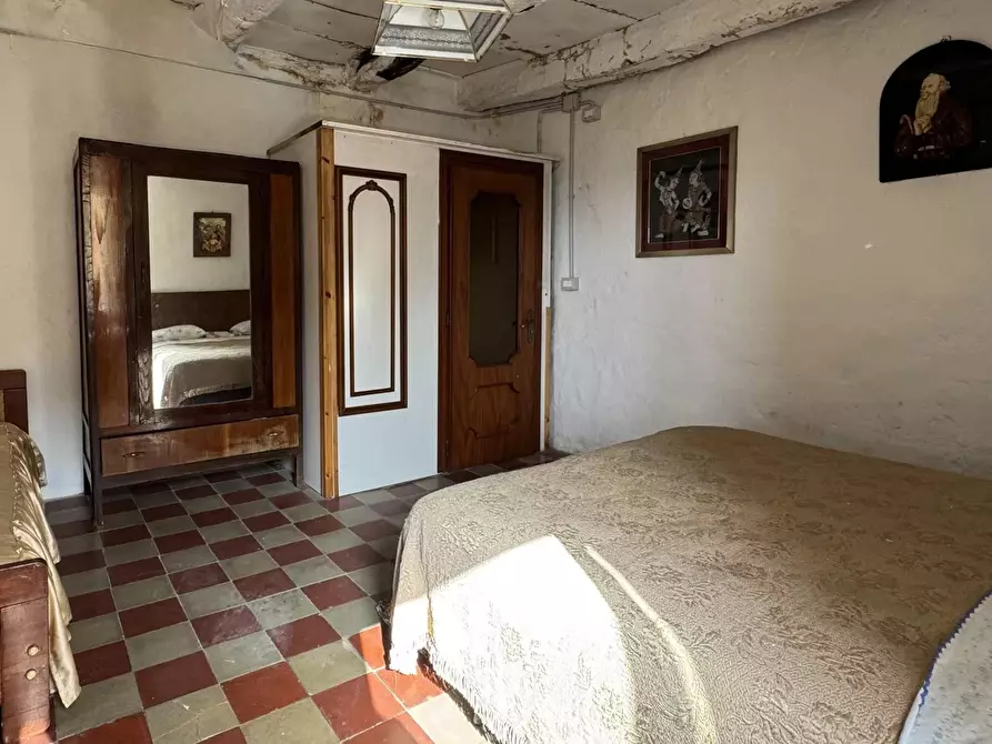 Immagine 4 di Casa trifamiliare in vendita  in Via Giosuè Carducci, 4 a Bianchi