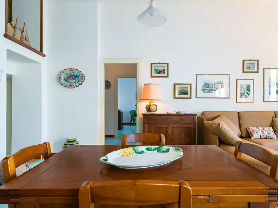 Immagine 6 di Casa trifamiliare in vendita  in via Eddomade, 39. a Casamicciola Terme